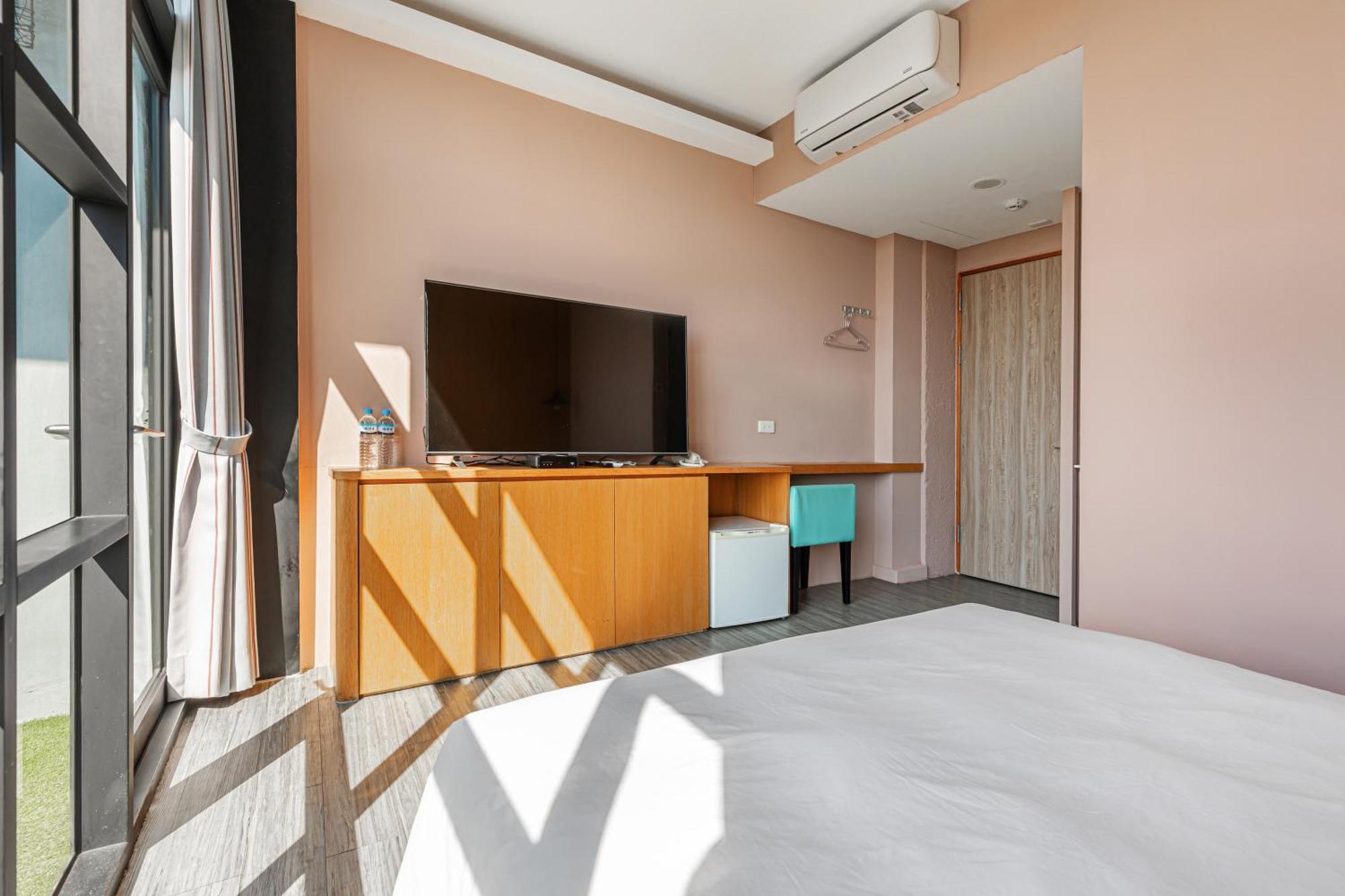 35.5 Inn Kenting Bagian luar foto
